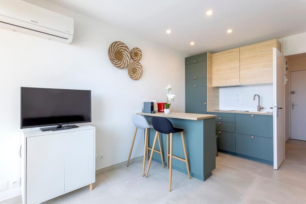 Apartment Chez Olivier - Magnifique Avec Piscine, Vue Sur La Et Parking La Grande-Motte